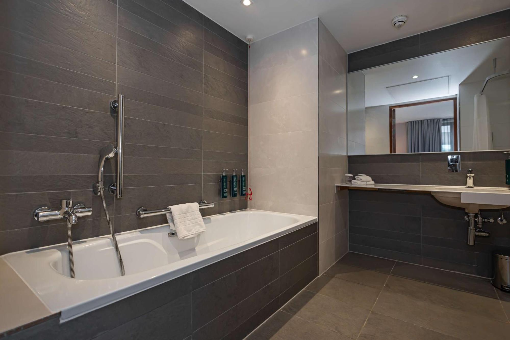 King City Suite,1628655052:JPEG